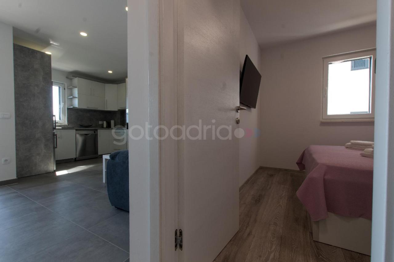 Sea View Apartments Diana Makarska Extérieur photo