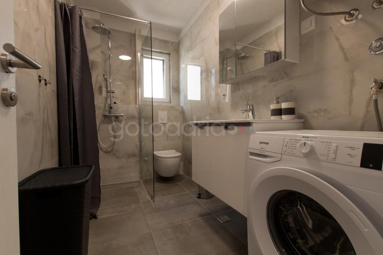 Sea View Apartments Diana Makarska Extérieur photo